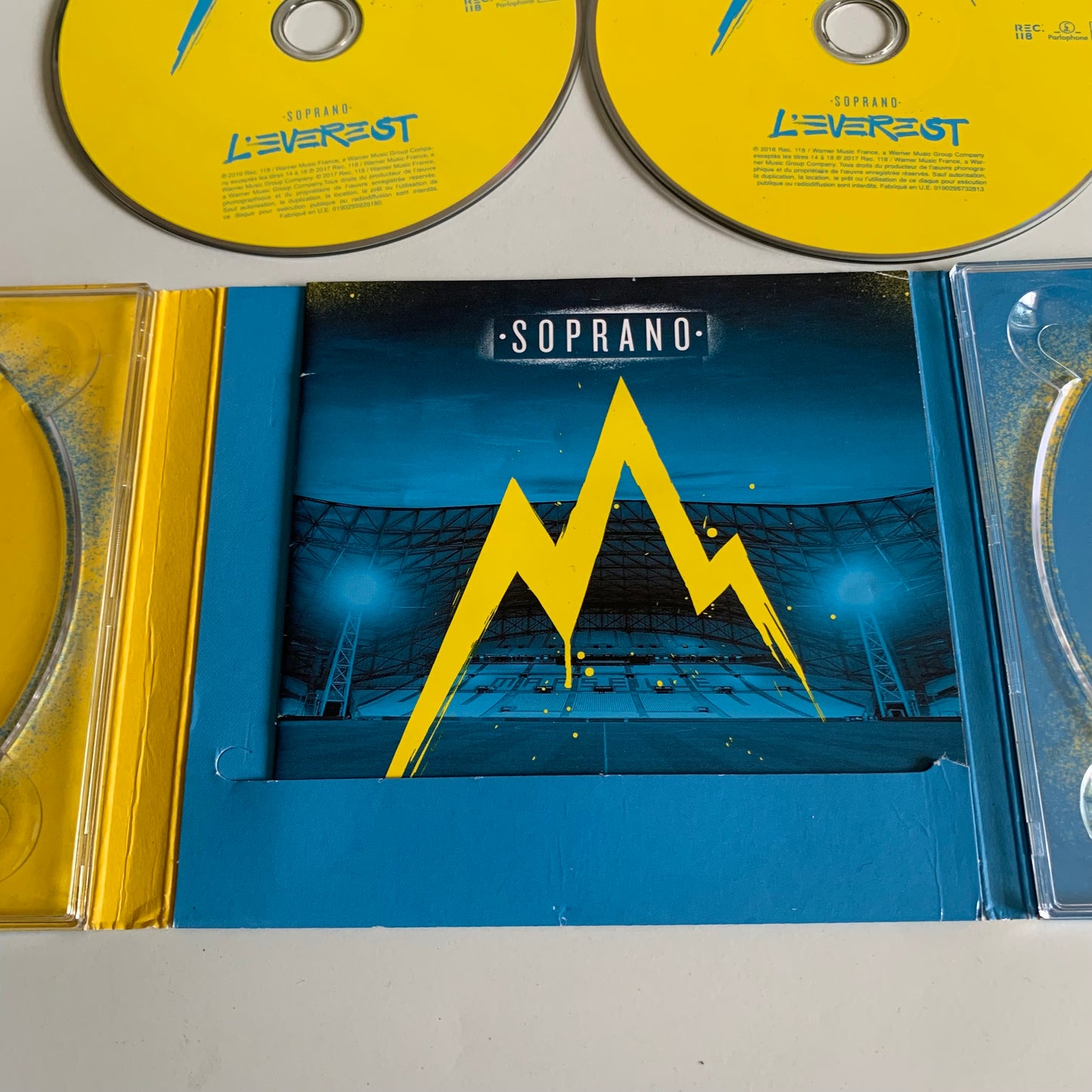CD & DVD - Soprano - L'Everest - 2017 Occasion