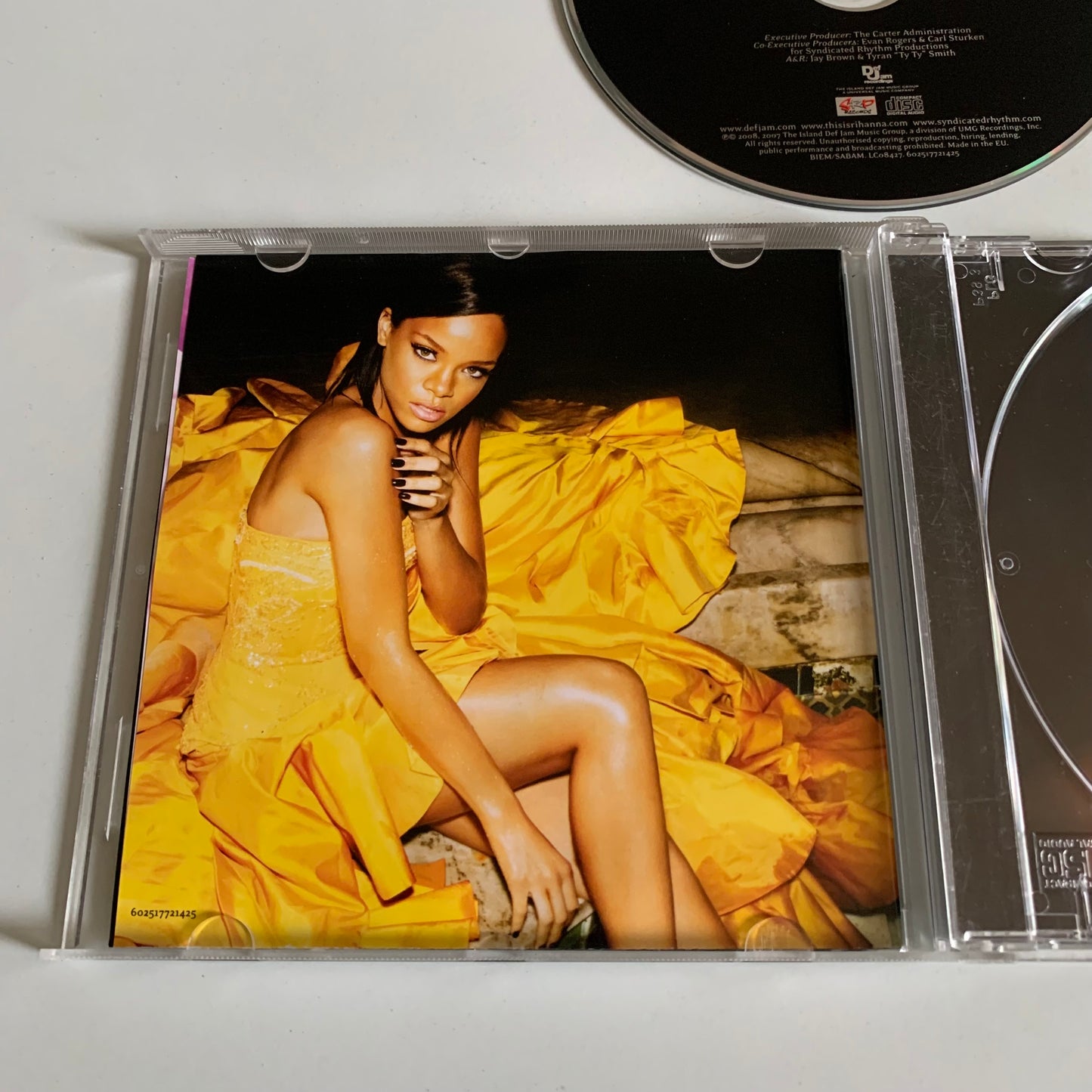 CD - Rihanna - Good Girl Gone Bad: Reloaded - 2008 Occasion