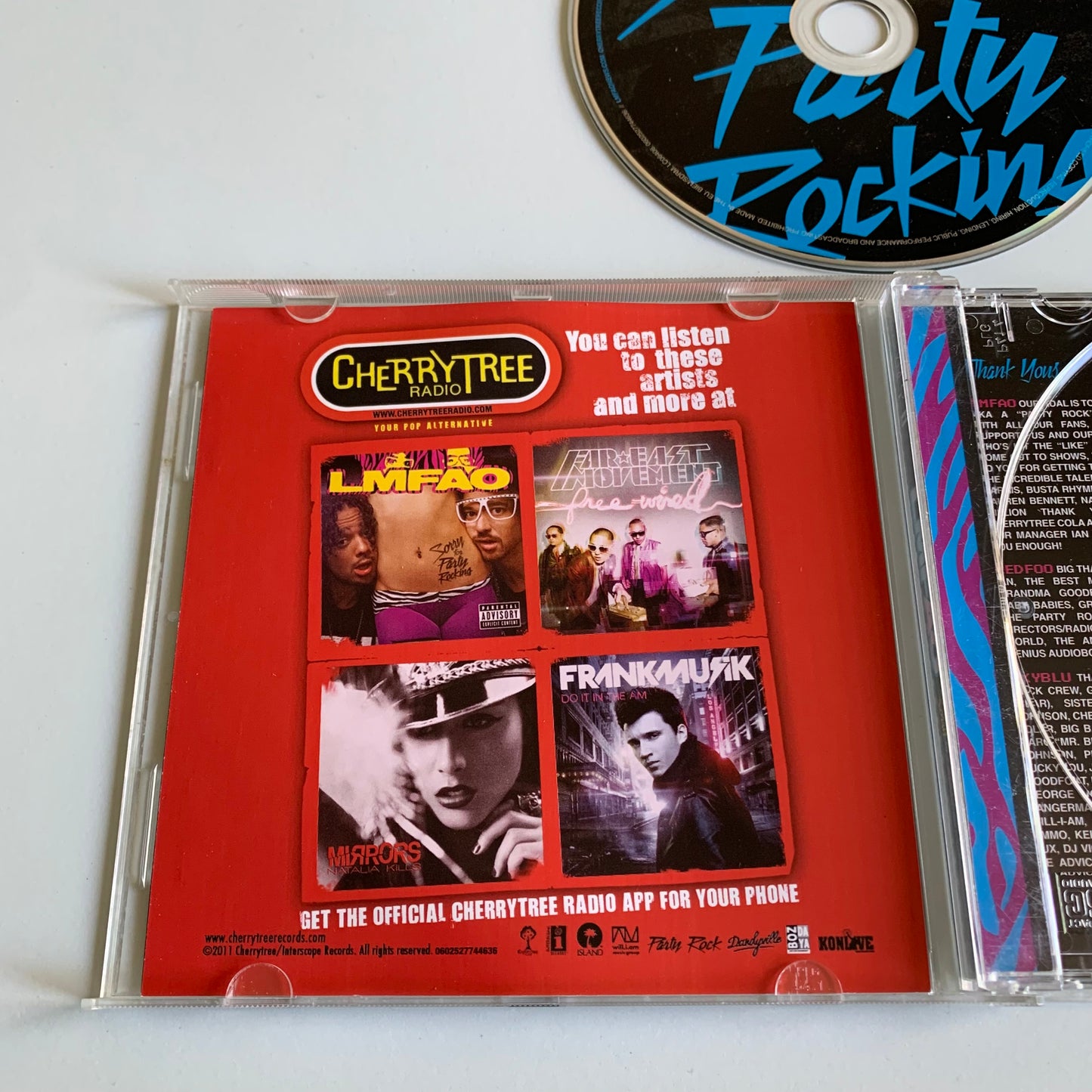 LMFAO - Sorry For Party Rocking 2011 Occasion