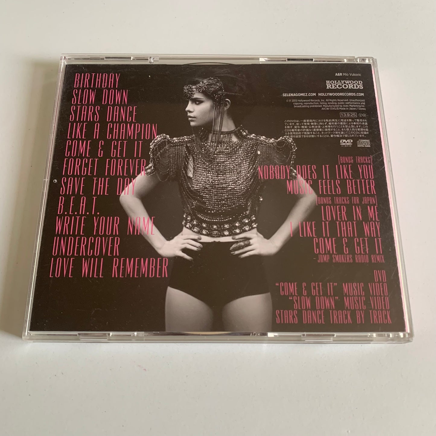 Selena Gomez - Stars Dance - 2013 Occasion