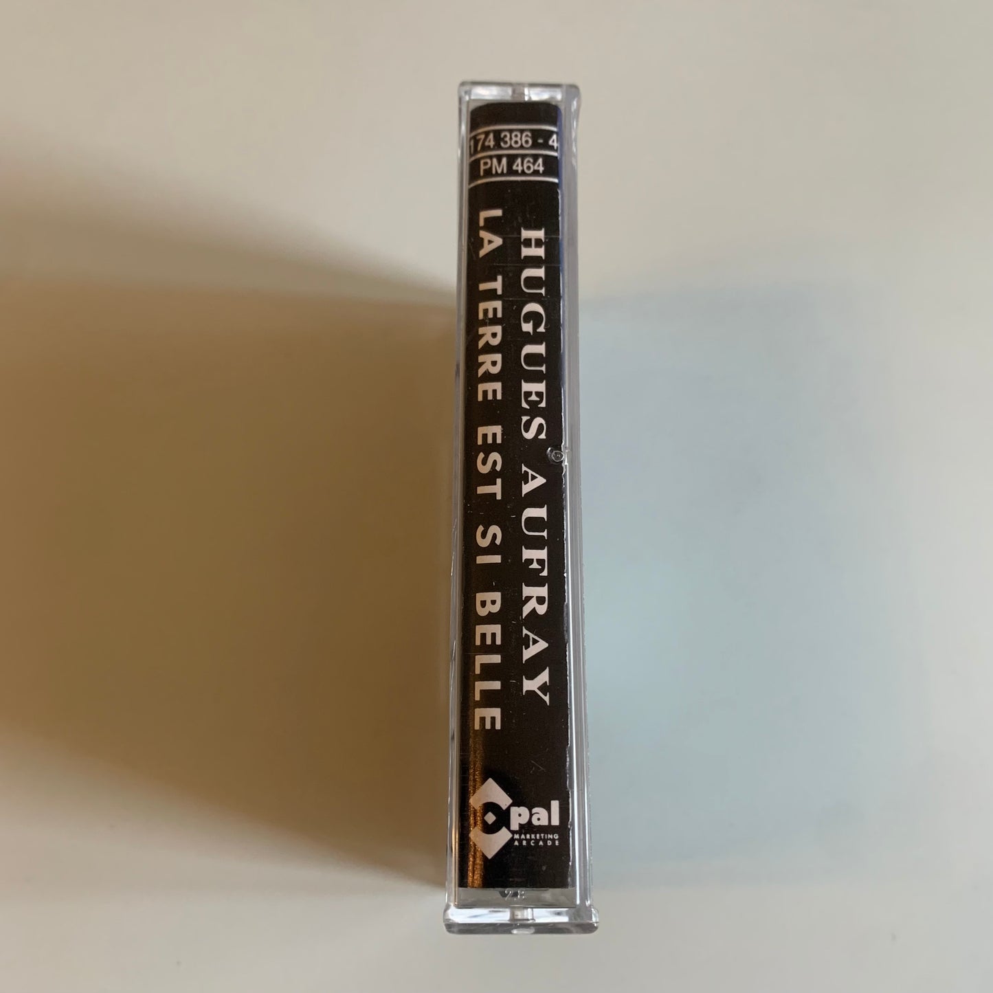 Hugues Aufray - La Terre Est Si Belle - 1991