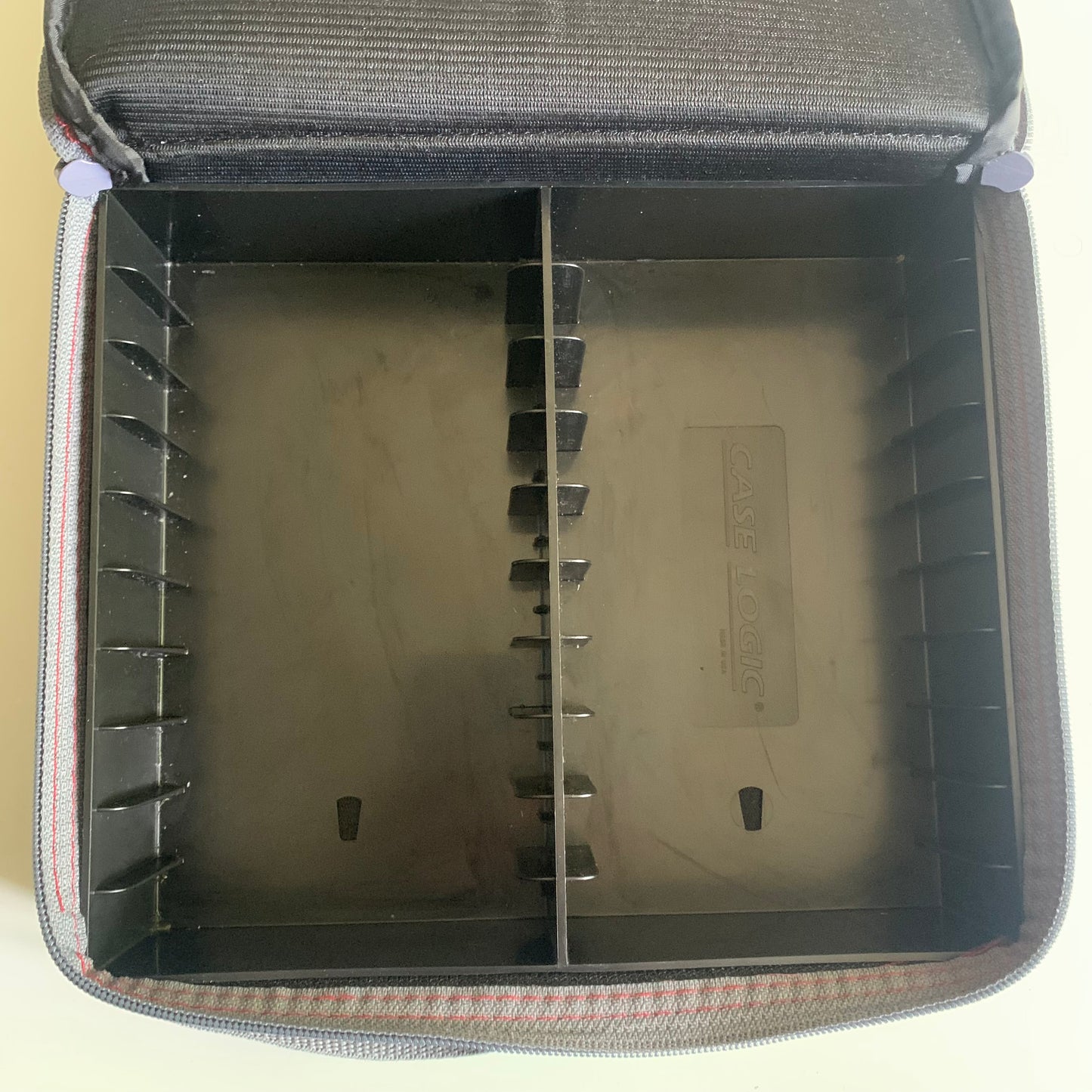 Boîte de rangement cassettes audio (x20)