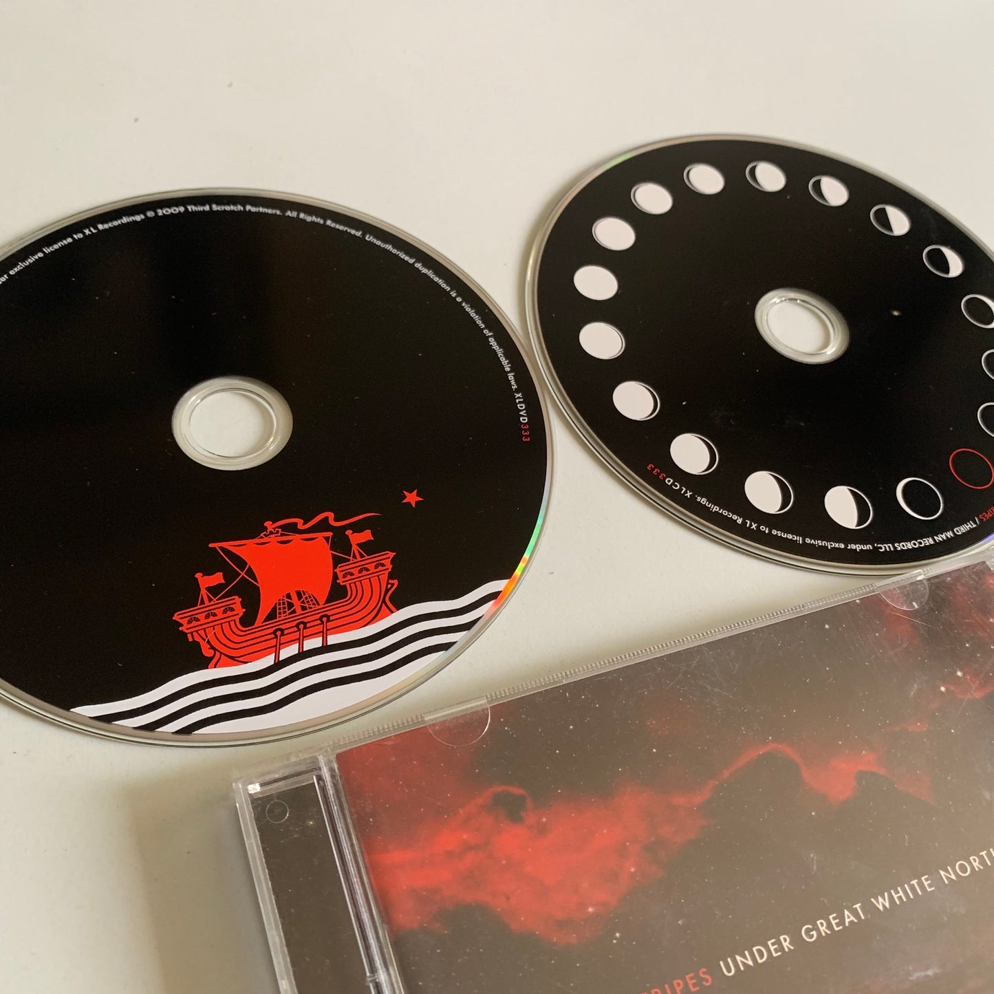 CD - The White Stripes - Under Great White Northern Lights - 2010