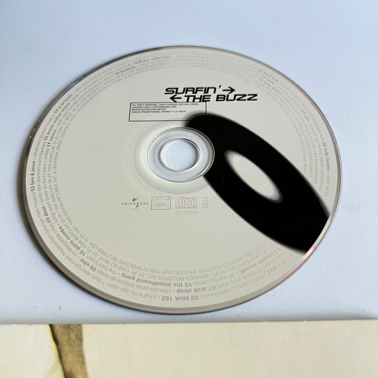 CD - Compilation - Surfin' The Buzz - 1999