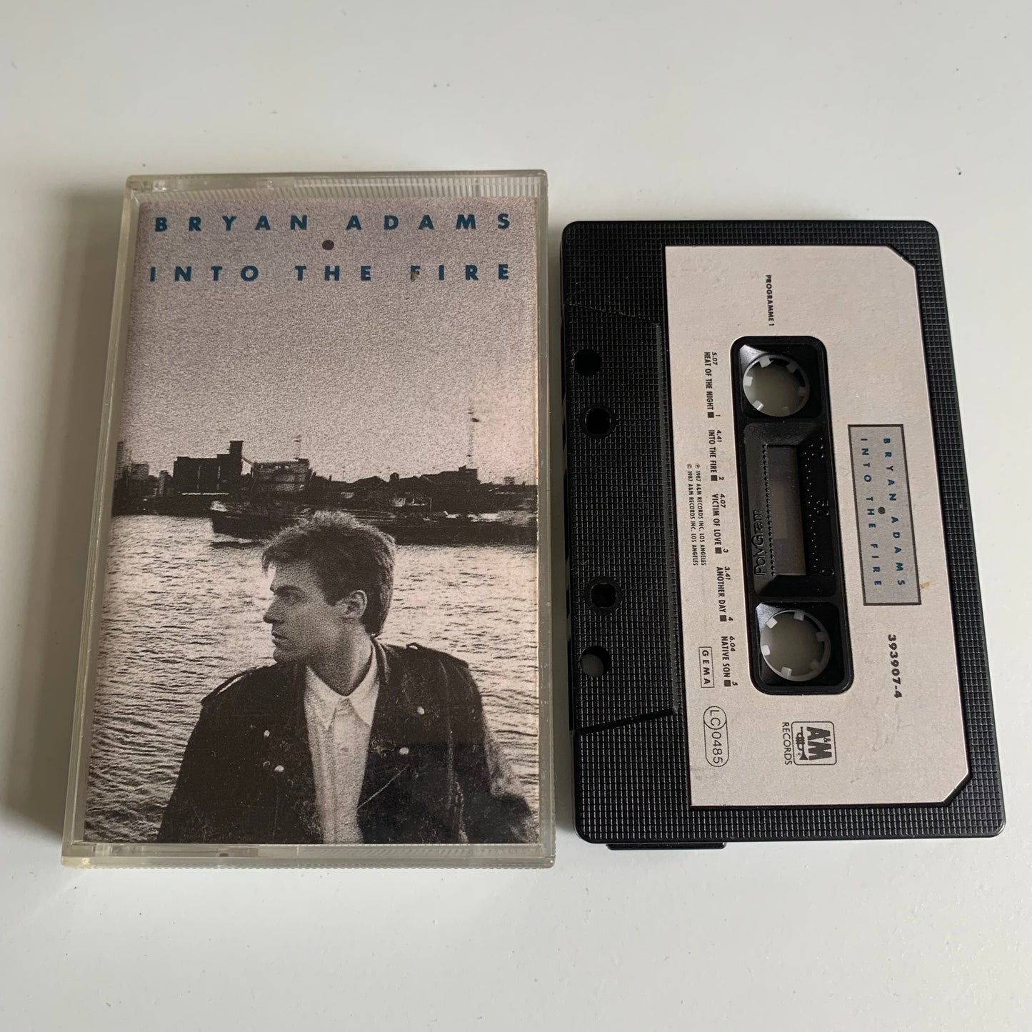 Bryan Adams - Into The Fire - 1987 Occasion