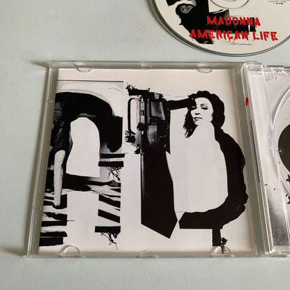 CD - Madonna - American Life - 2003 Occasion