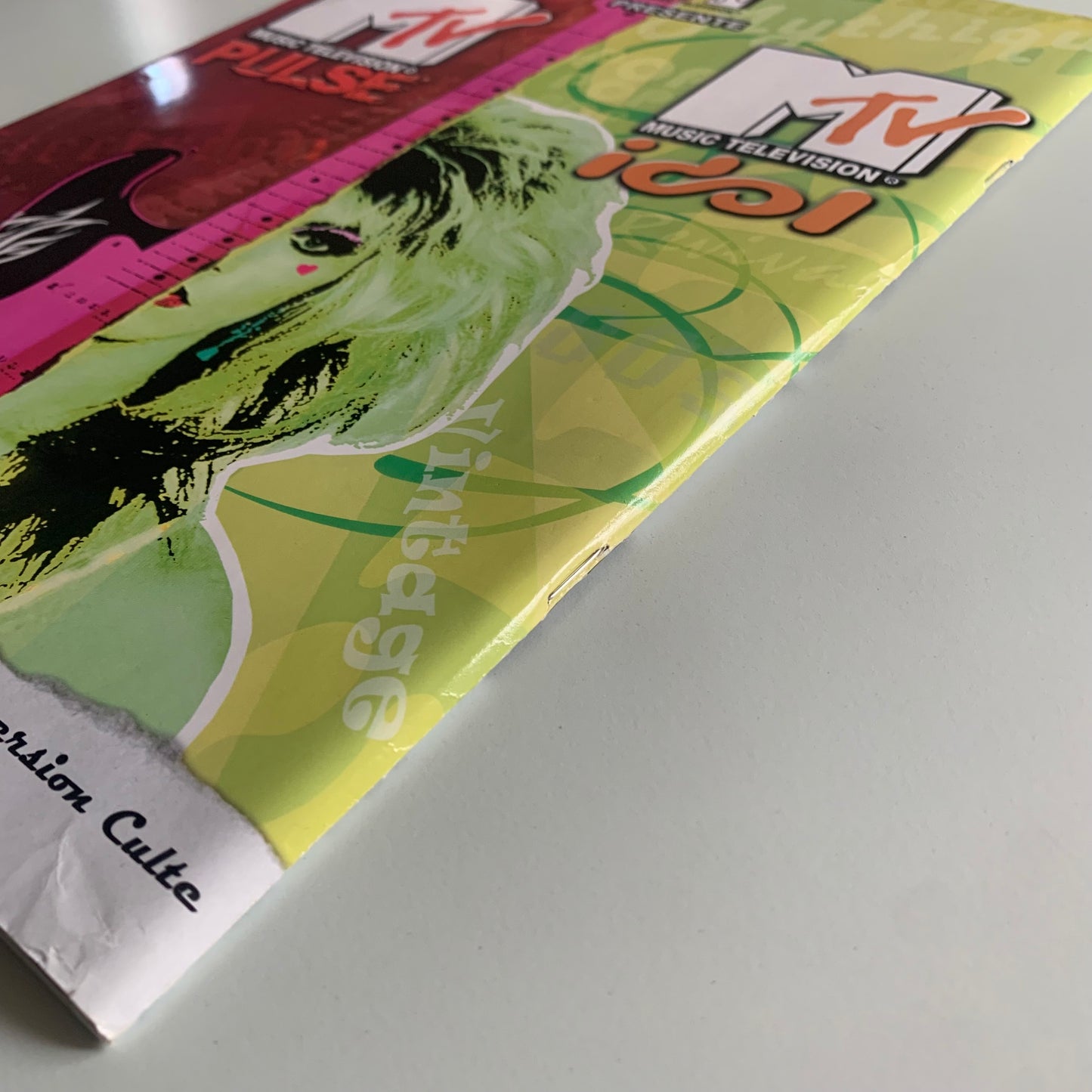 Magazine Rock & Folk - Nº460 Décembre 2005