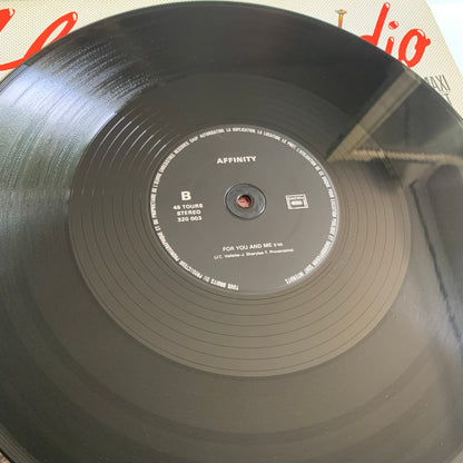 Affinity - I Love My Radio (Midnight Radio) (Original Version Dance) - Maxi 1985 Occasion