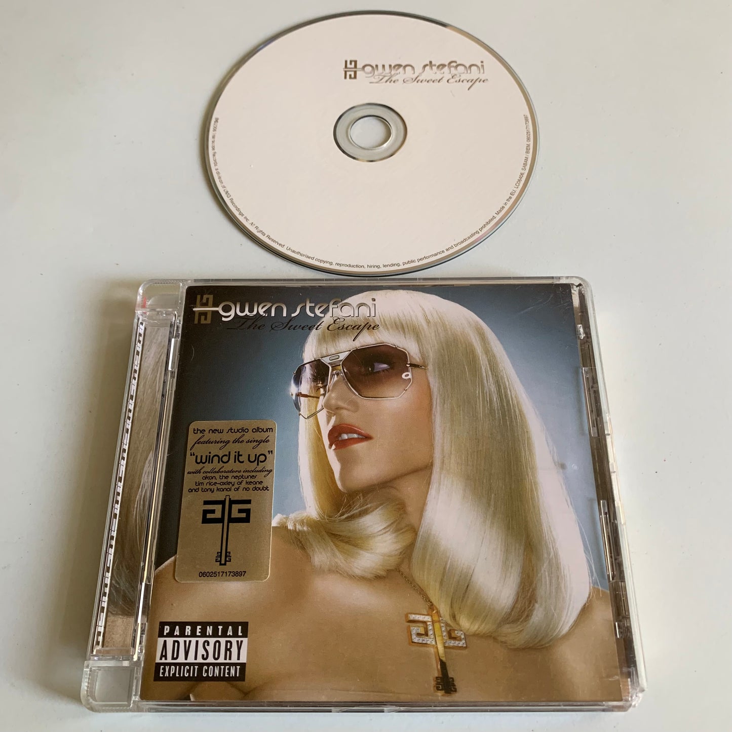 CD - Gwen Stefani - The Sweet Escape - 2006 Occasion