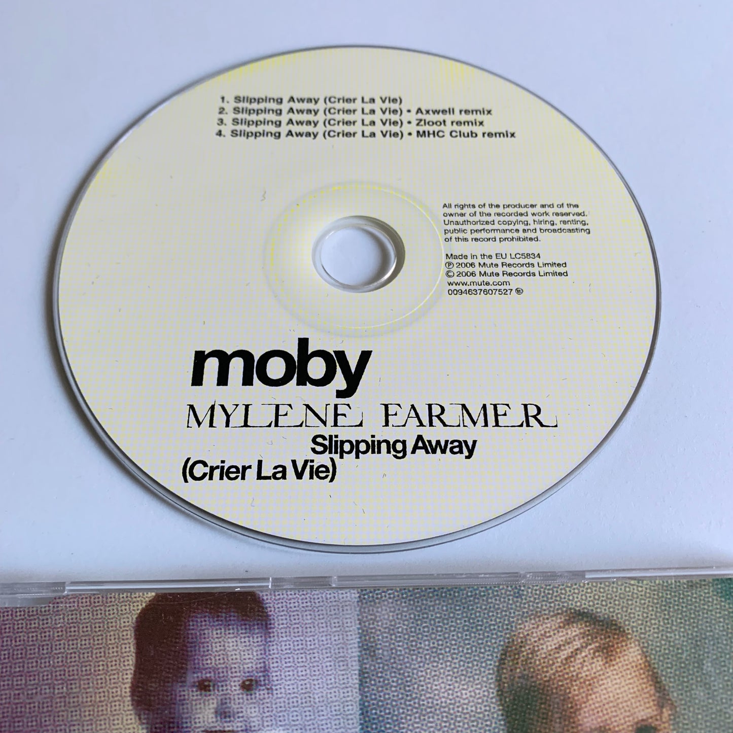 CD - Moby - Mylene Farmer - Slipping Away (Crier La Vie) - Single 2006