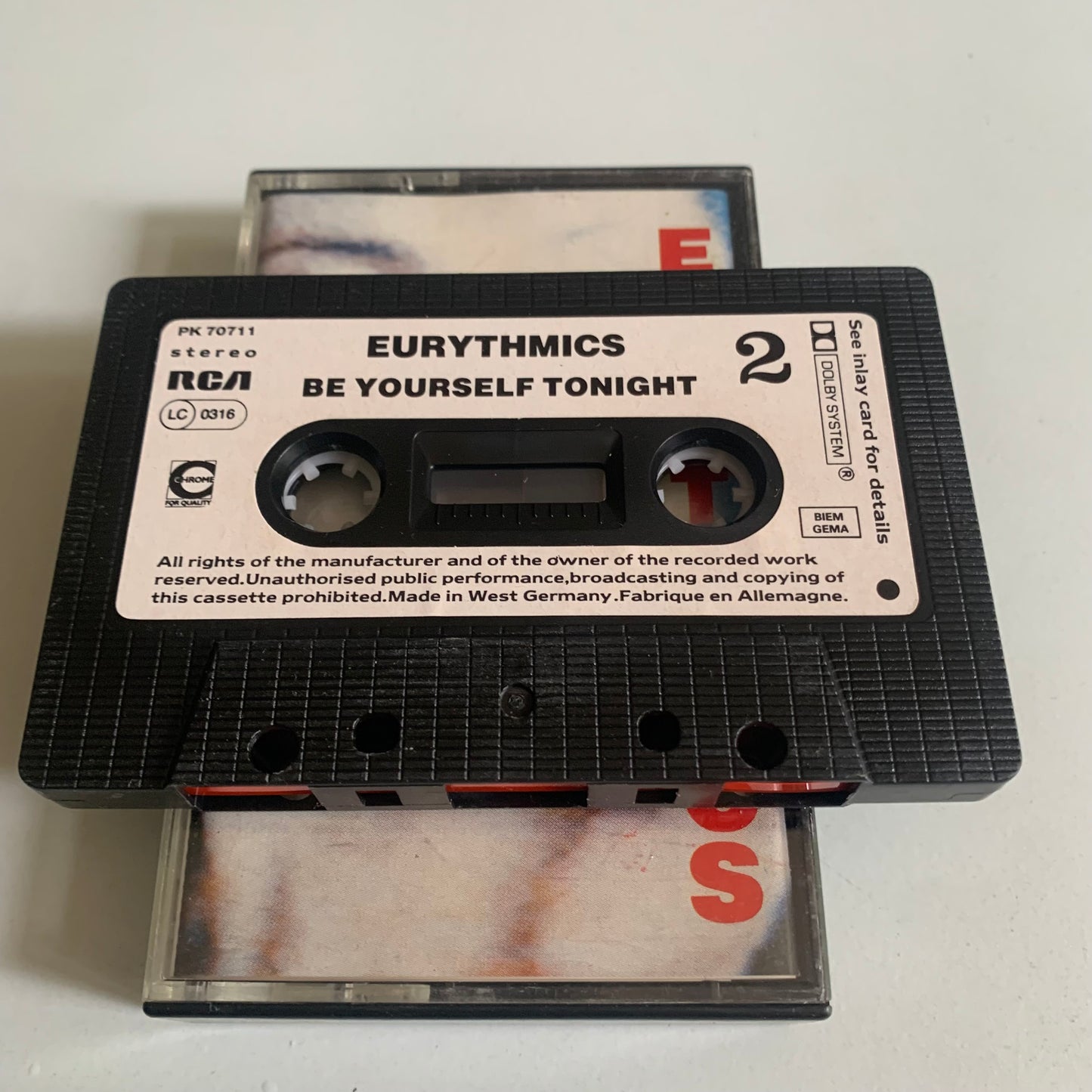 Eurythmics - Be Yourself Tonight - 1985 Occasion