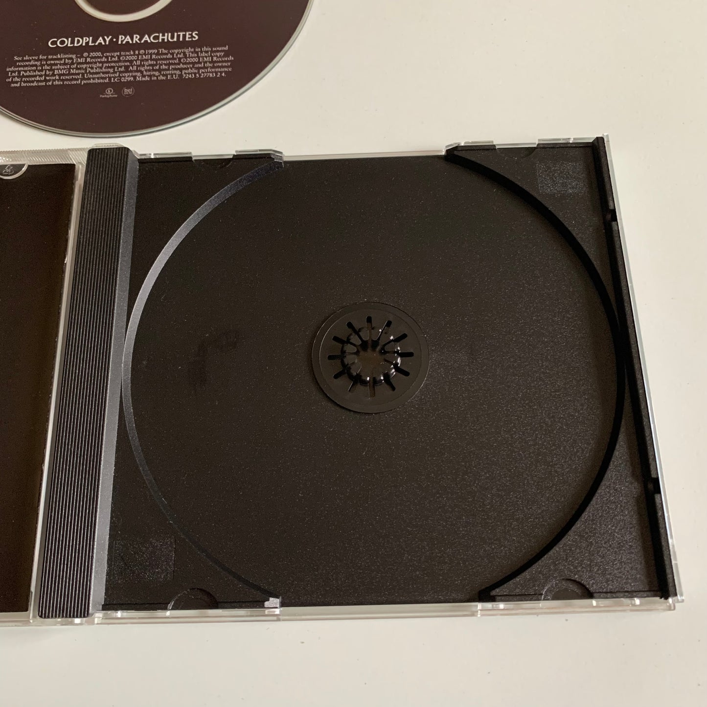 CD - Coldplay - Parachutes - 2000 Occasion