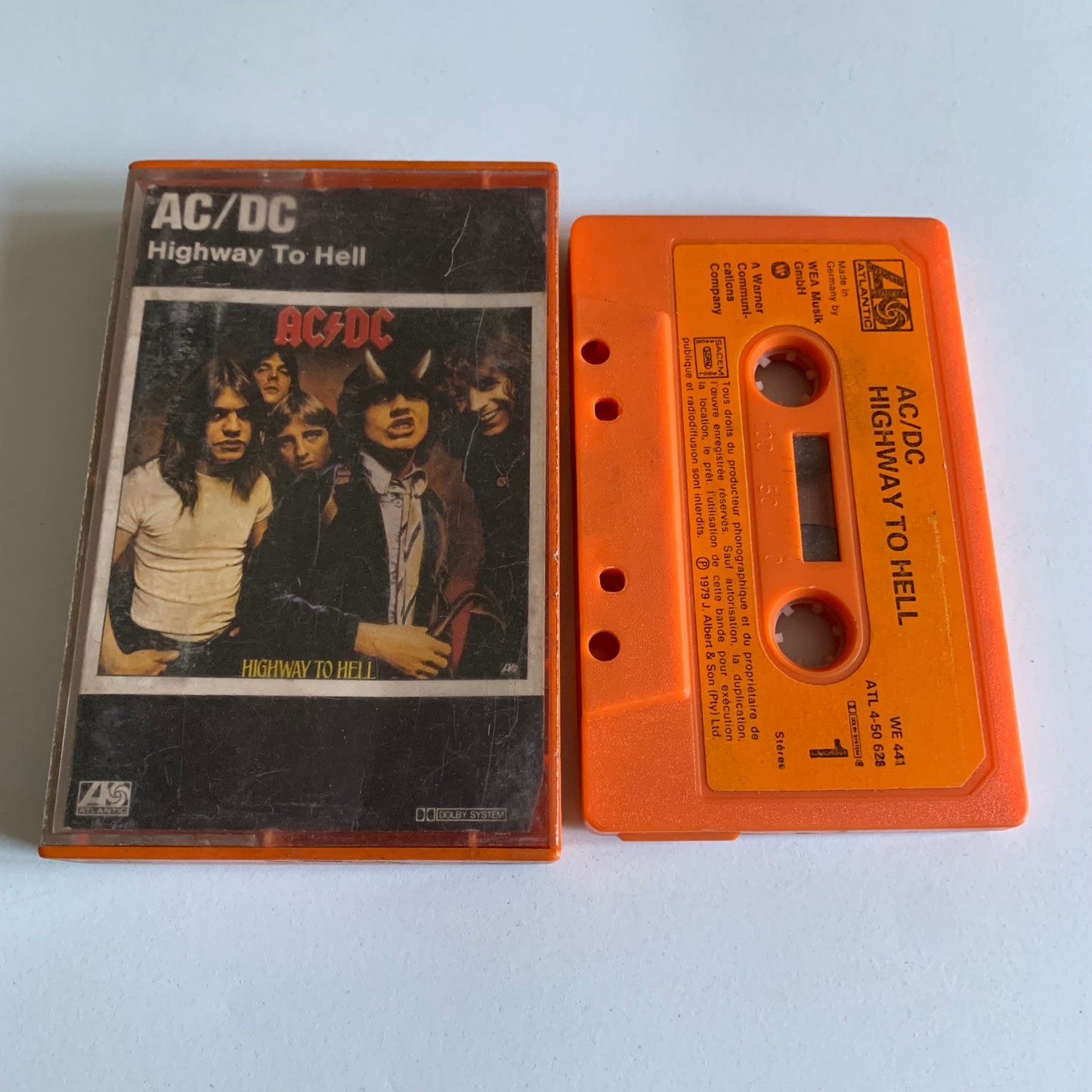 AC/DC - Highway To Hell - 1979