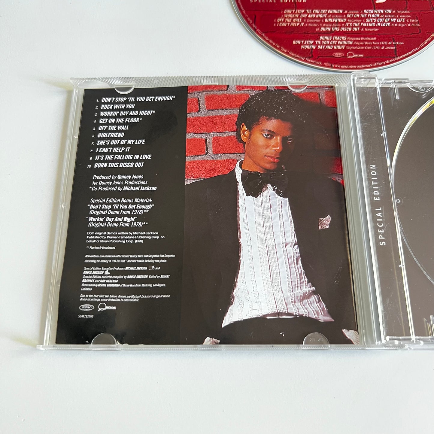 CD - Michael Jackson - Off The Wall - 2001