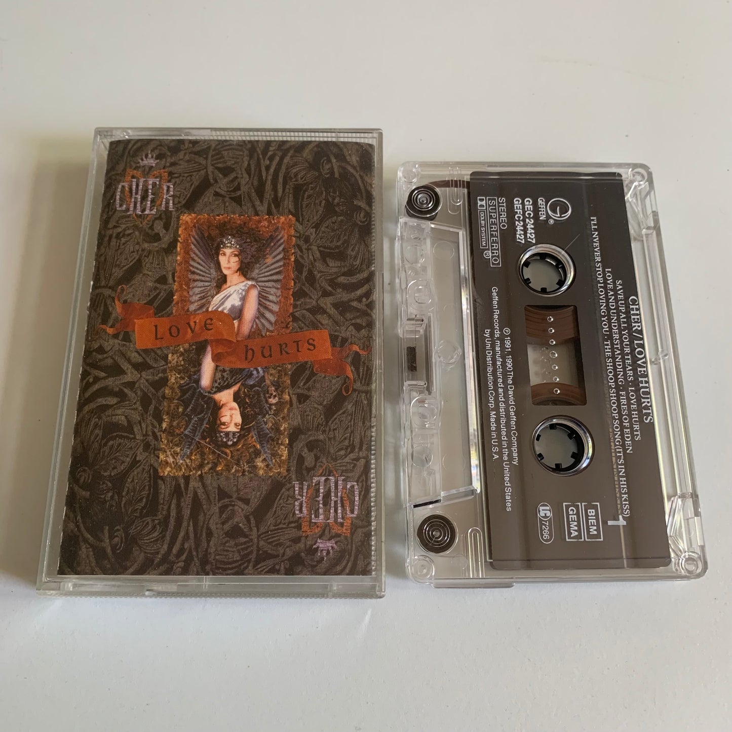 Cassette audio - Cher - Love Hurts - 1991