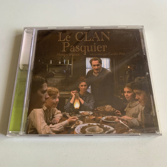 Carolin Petit - Le Clan Pasquier - 2007 Neuf sous Blister