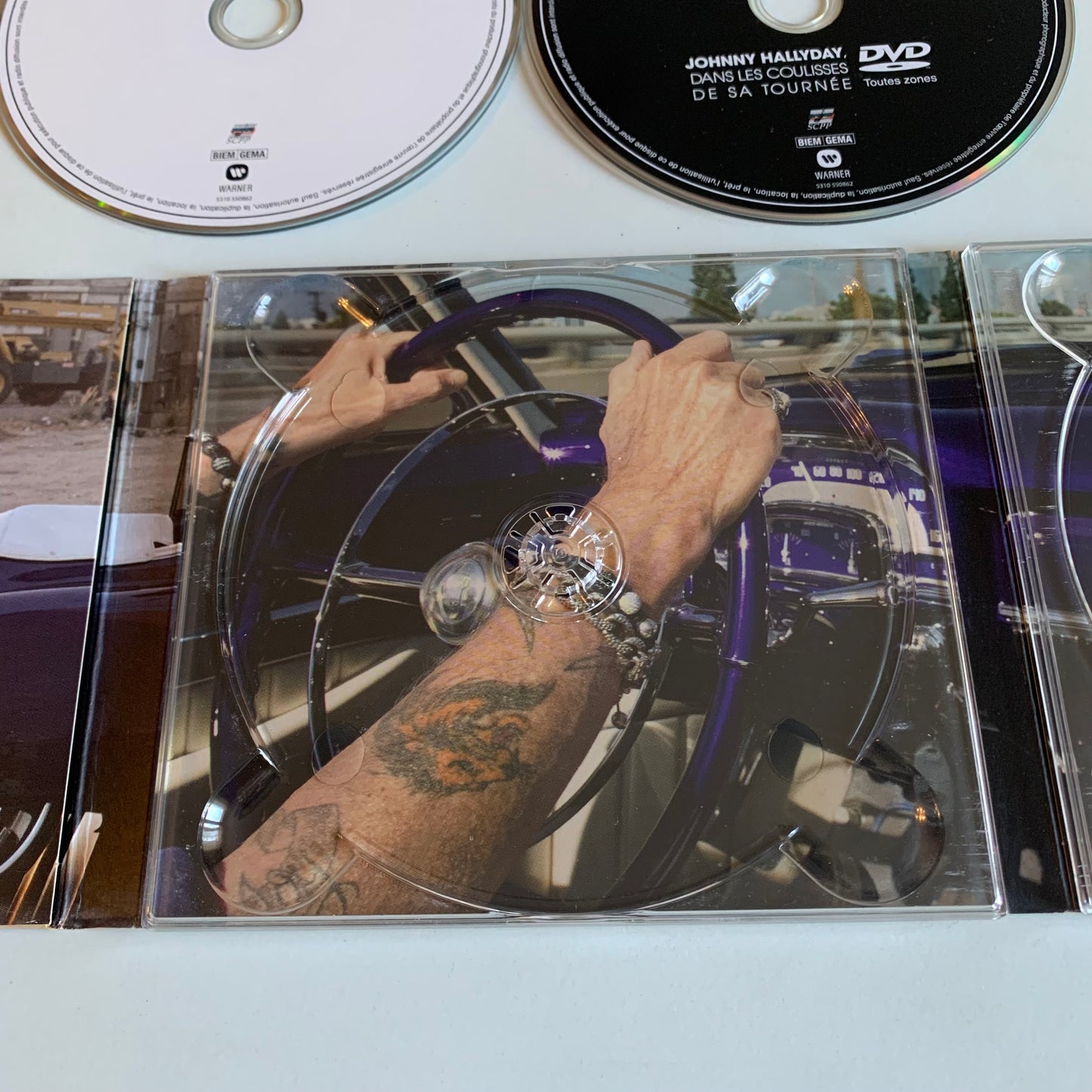 CD & DVD - Johnny Hallyday - L'Attente - 2012 Occasion