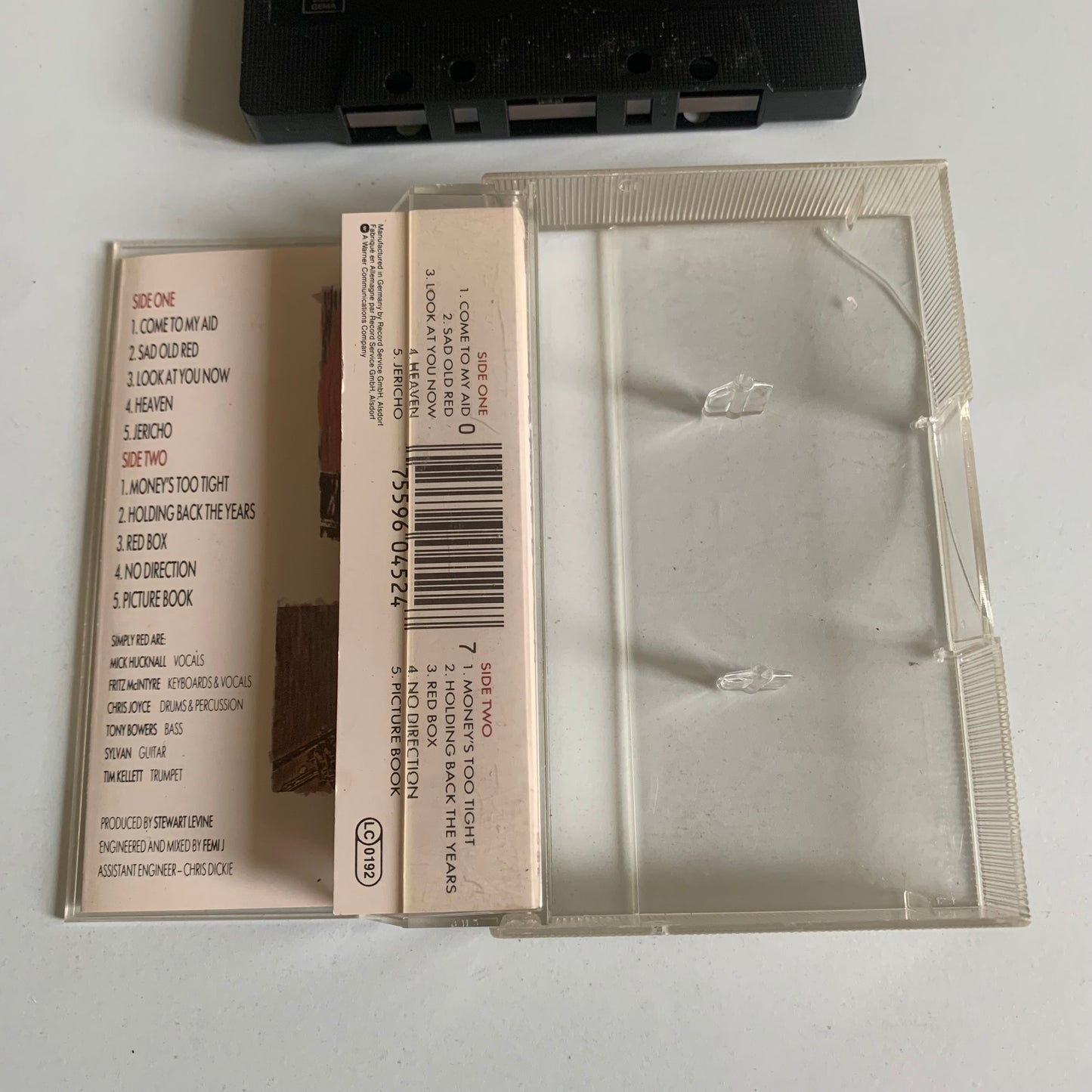 Simply Red - Picture Book - 1985 Occasion