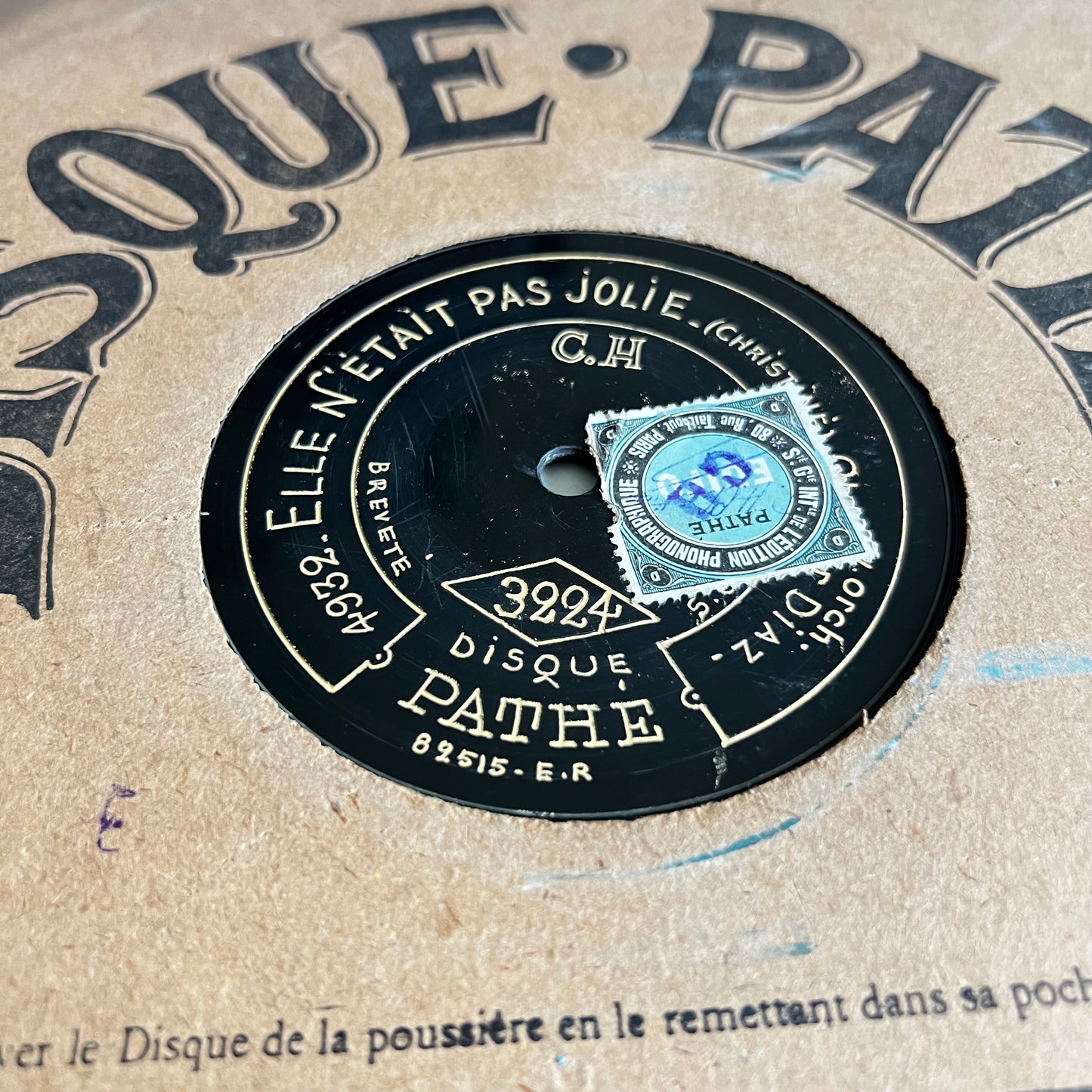 Disque Pathé - Le Coeur Des Mamans / Elle N’Etait Pas Jolie - 29cm