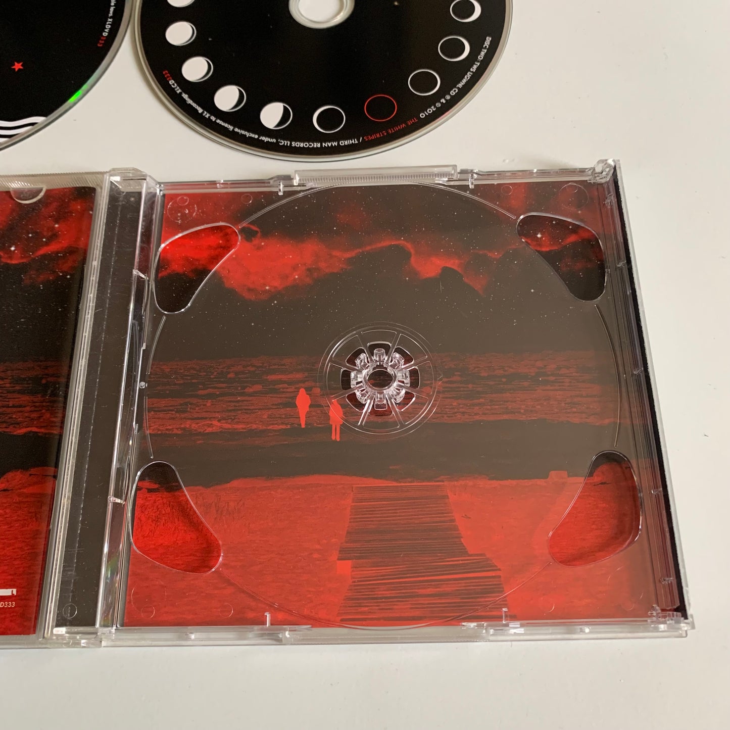 CD - The White Stripes - Under Great White Northern Lights - 2010