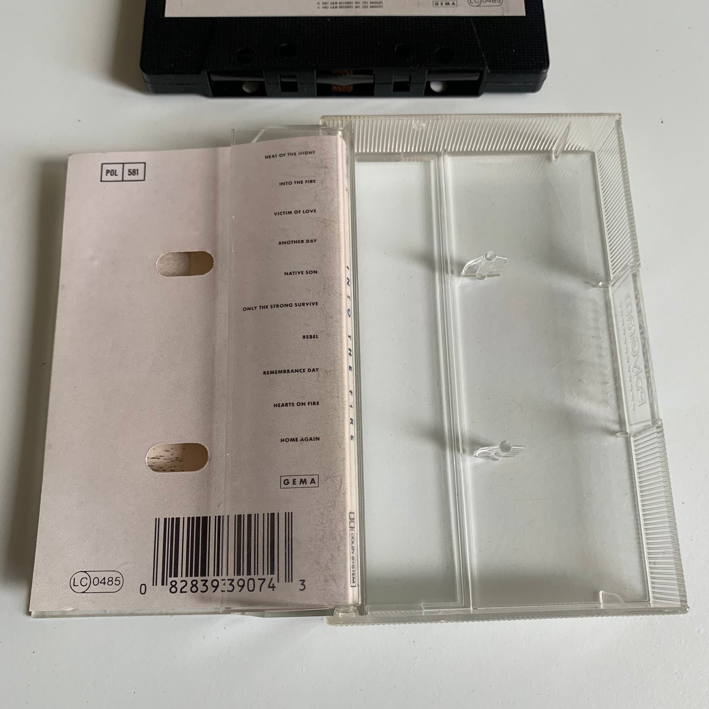 Bryan Adams - Into The Fire - 1987 Occasion