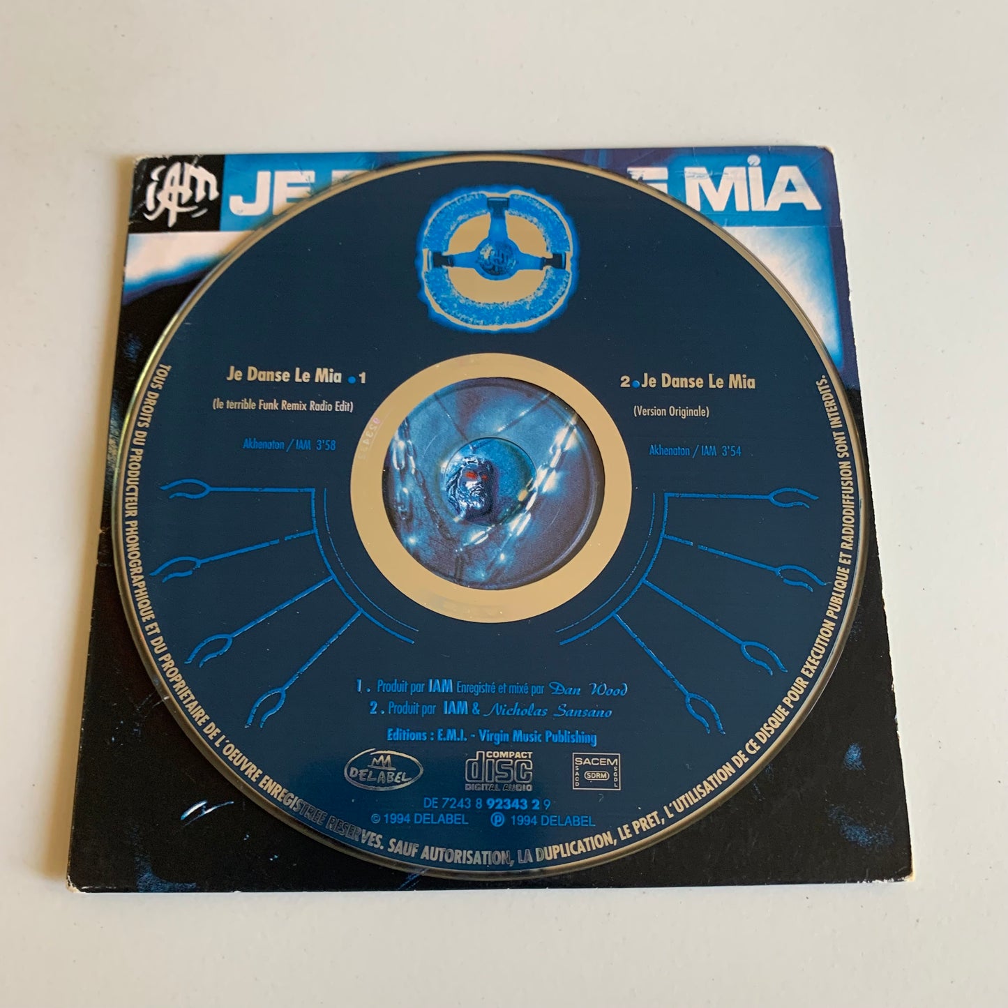 Lot CD - IAM - Single