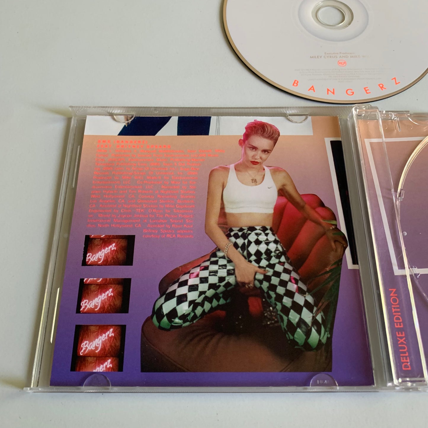 Miley Cyrus - Bangerz - 2013 Occasion
