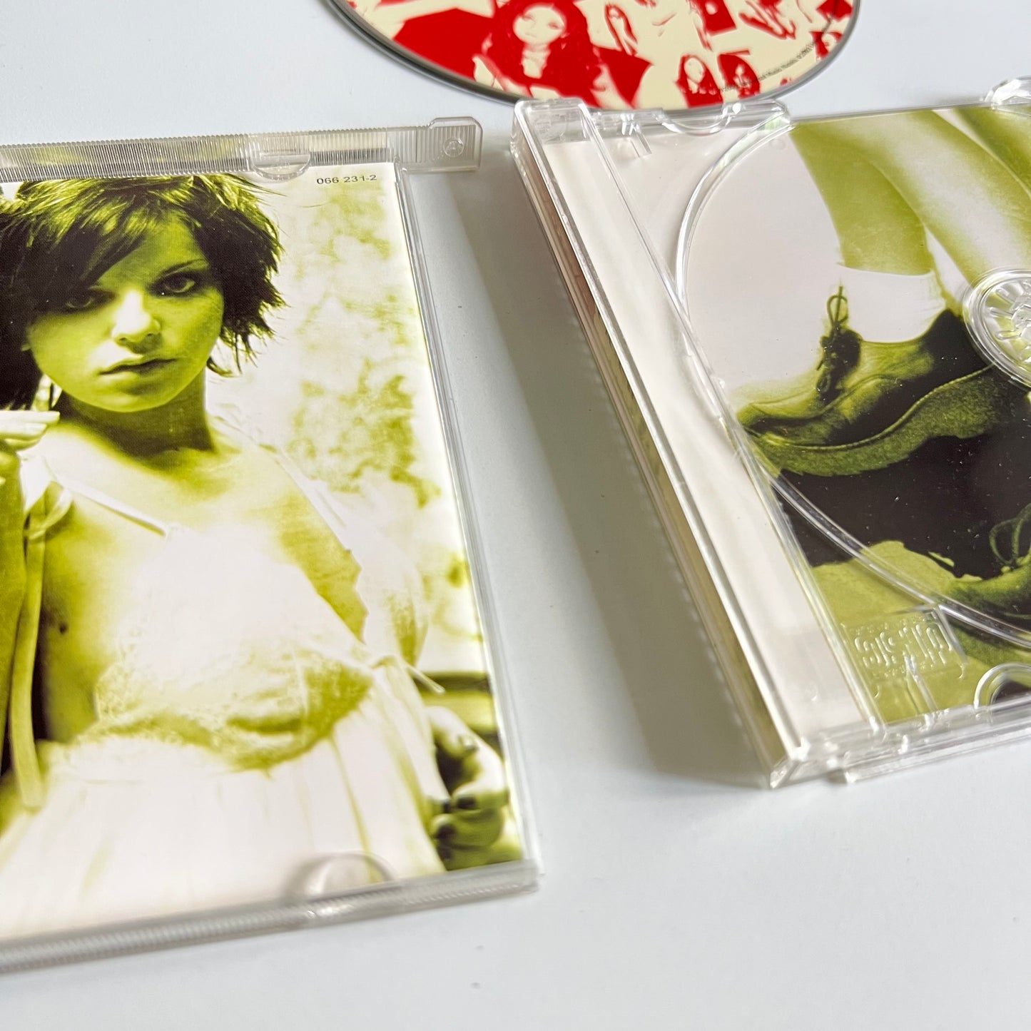 CD - t.A.T.u. - 200 Km/H In The Wrong Lane - 2002