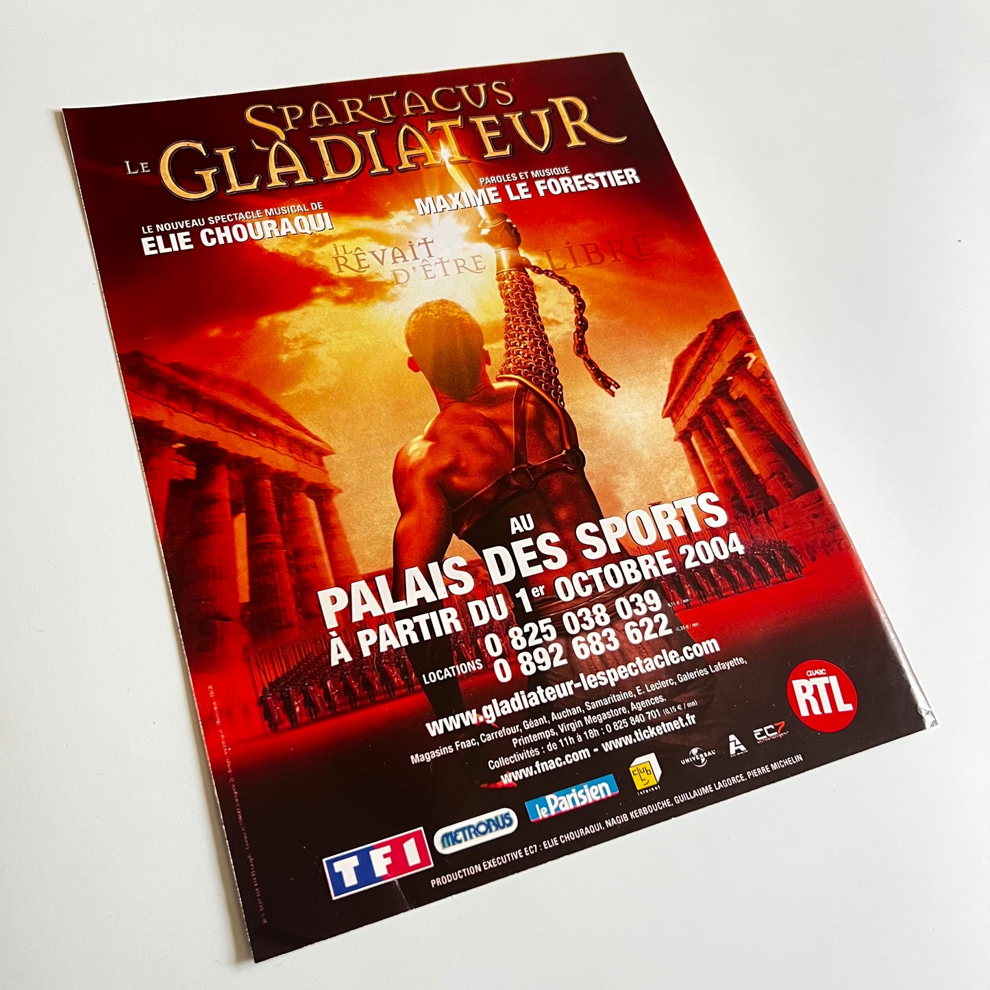 Affiche Originale Spectacle Le Gladiateur 2004 - Page de Magazine 30x23cm
