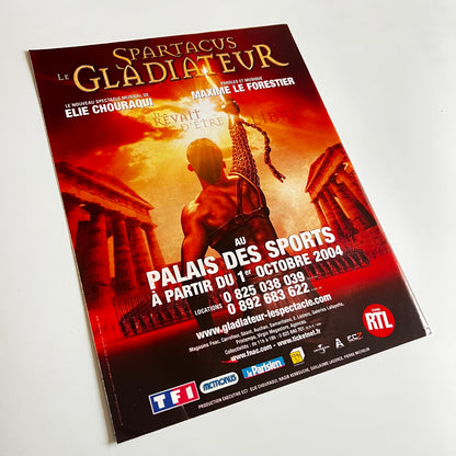Affiche Originale Spectacle Le Gladiateur 2004 - Page de Magazine 30x23cm
