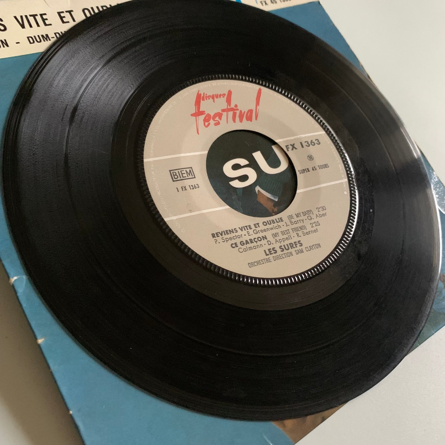 Les Surfs - Reviens Vite Et Oublie - Single 1963 Occasion